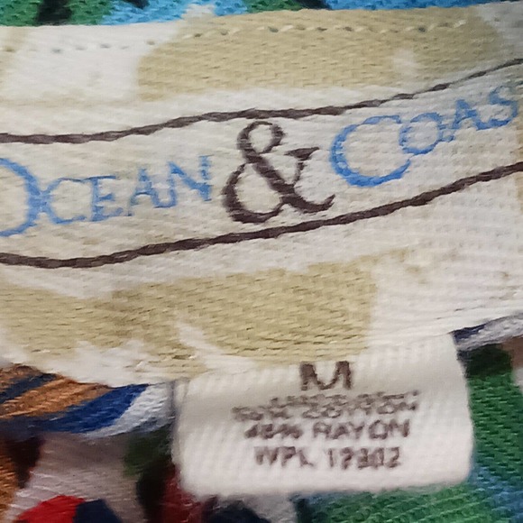 Ocean and Coast Shirt Men’s Size M Hawaiian Tropical Print Vacation Summer Fun - Picture 3 of 12